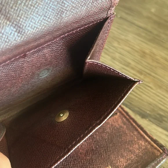 Louis Vuitton Slim Purple Taiga Billfold - Picture 6 of 14